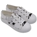 Vintage Old Fashioned Animal Wild Kids  Low Top Canvas Sneakers View3