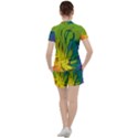 Abstract Pattern Lines Wave Women s Tee and Shorts Set View2