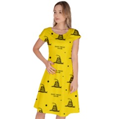 Gadsden Flag Don t Tread On Me Yellow And Black Pattern With American Stars Classic Short Sleeve Dress by snek