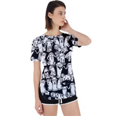 Graffiti Spray Can Characters Seamless Pattern Perpetual Short Sleeve T-shirt by Amaryn4rt