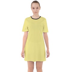 Harvest Gold - Sixties Short Sleeve Mini Dress by FashionLane