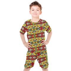 Leaves Pattern Kids  Tee And Shorts Set by ExtraAwesomeSauce