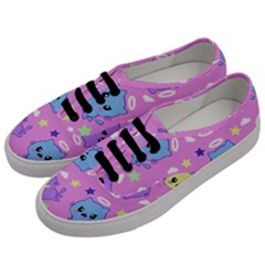 Seamless Pattern With Cute Kawaii Kittens Men s Classic Low Top Sneakers by Jancukart
