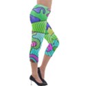 Colorful stylish design Lightweight Velour Capri Leggings  View4