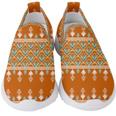 Winter Wonderland Seamless Pattern: Christmas Trees & Snowflakes On Dark Background Kids  Slip On Sneakers by ArtfulThreads